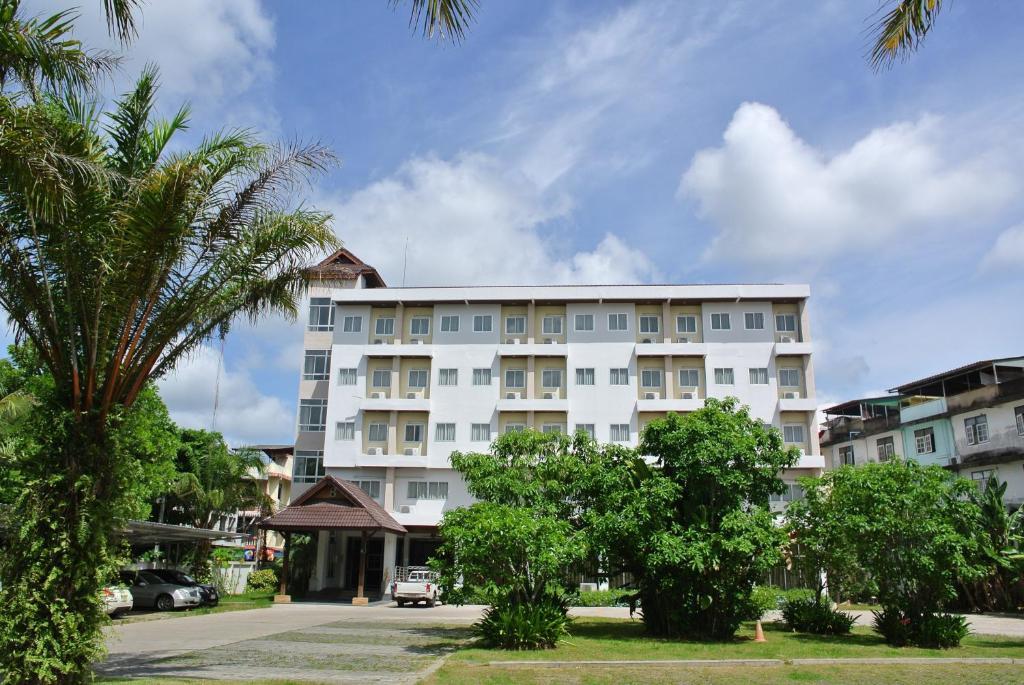 Nana Buri Hotel Chumphon Exterior foto